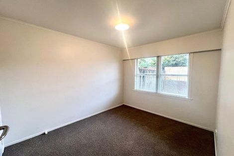 Photo of property in 4/8 Winspear Place, Manukau, Auckland, 2025