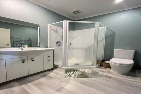 Photo of property in 3 Paremata Drive, Paremata, Porirua, 5024