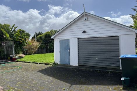 Photo of property in 18 Henry Street, Avondale, Auckland, 1026
