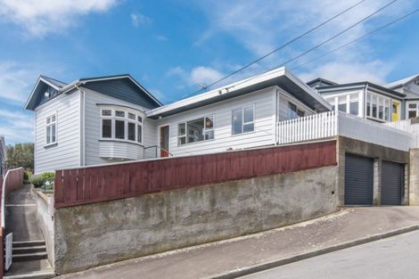 Photo of property in 15 Reuben Avenue, Brooklyn, Wellington, 6021