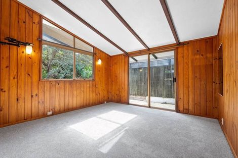 Photo of property in 13 Reynolds Place, Torbay, Auckland, 0630