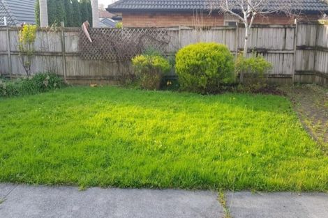 Photo of property in 10 Bridgefield Crescent, Flat Bush, Auckland, 2016