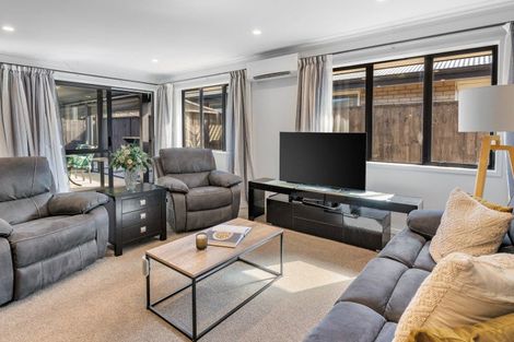 Photo of property in 18 Tomairangi Crescent, Pukekohe, 2120