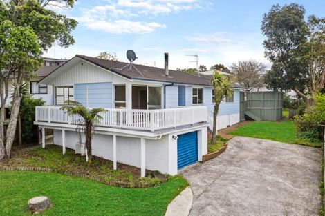 Photo of property in 34 Felgrove Street, Glendene, Auckland, 0602