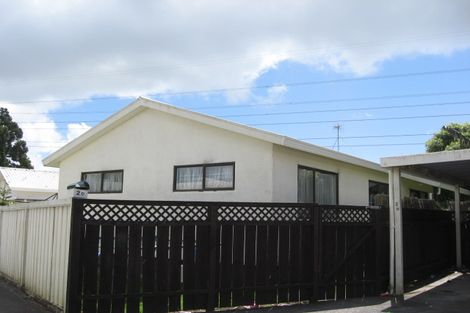 Photo of property in 2/27 Aeronautic Road, Takanini, 2112