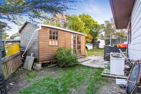Photo of property in 43 Lavelle Road, Henderson, Auckland, 0612