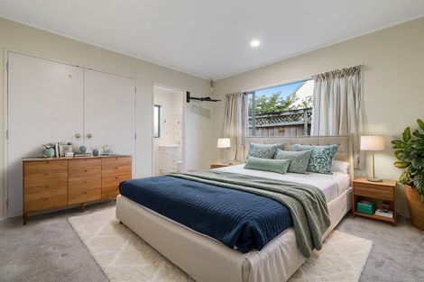 Photo of property in 1/150 Rosebank Road, Avondale, Auckland, 1026