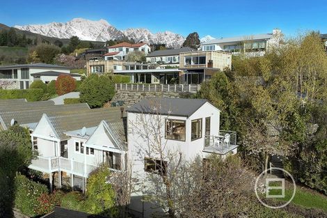 Photo of property in 556d Peninsula Road, Kelvin Heights, Queenstown, 9300