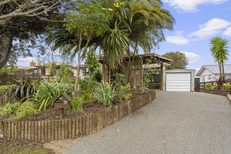 Photo of property in 9 Konini Grove, Raumati Beach, Paraparaumu, 5032