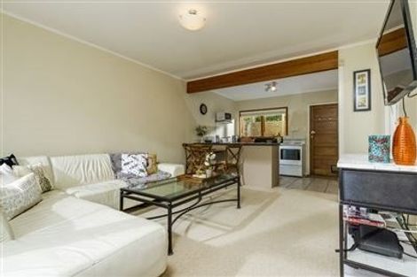 Photo of property in 2/40 Vauxhall Road, Devonport, Auckland, 0624
