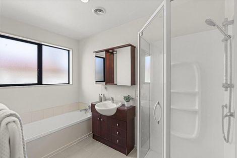 Photo of property in 6a Blarney Place, Casebrook, Christchurch, 8051