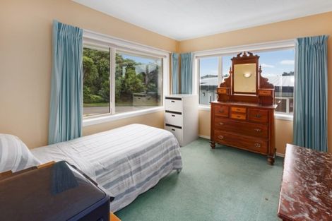 Photo of property in 6 Compass Way, Whitby, Porirua, 5024