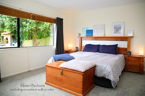 Photo of property in 19 Correa Court, Goodwood Heights, Auckland, 2105