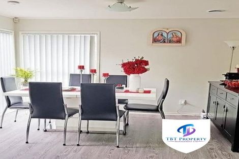 Photo of property in 4a Redoubt Road, Goodwood Heights, Auckland, 2105