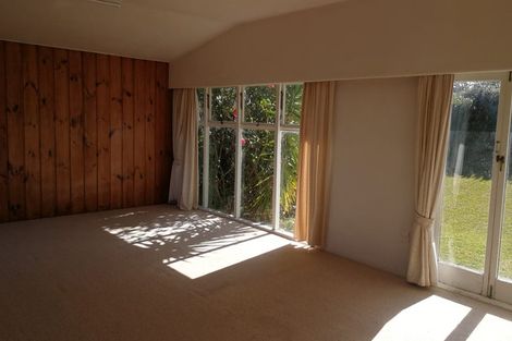 Photo of property in 25 Williamson Avenue, Belmont, Auckland, 0622