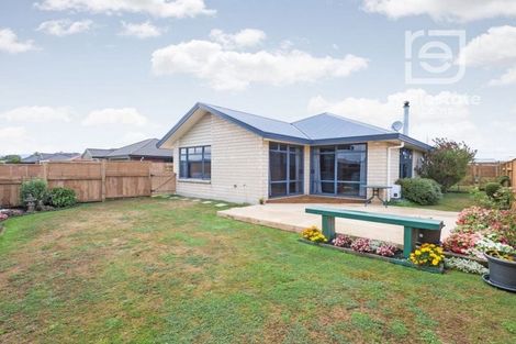Photo of property in 26 Geneva Terrace, Kelvin Grove, Palmerston North, 4414