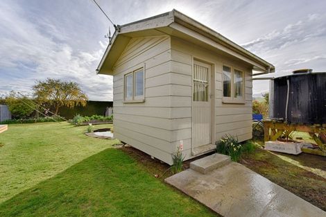 Photo of property in 26 Tokanui-haldane Road, Tokanui, 9884