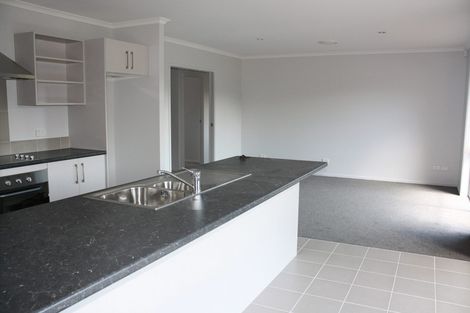 Photo of property in 7 South Street, Papakura, 2110