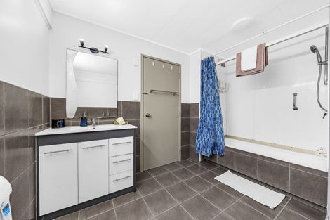 Photo of property in 4/56 Rimu Street, New Lynn, Auckland, 0600