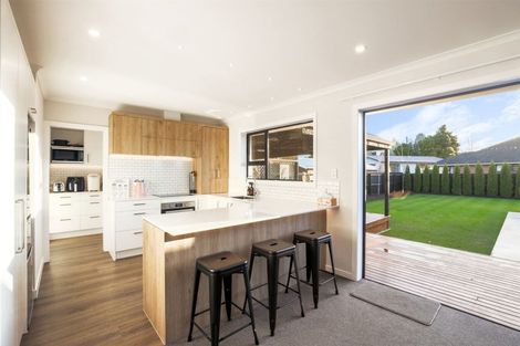 Photo of property in 10 Pahau Place, Cracroft, Christchurch, 8025