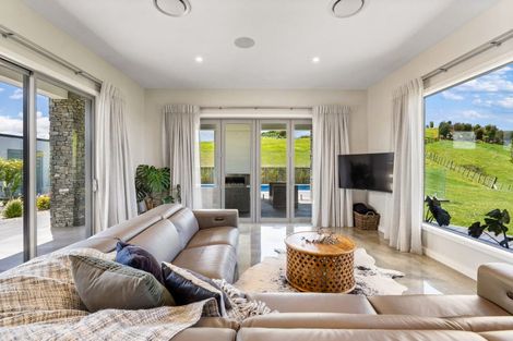 Photo of property in 171 Eskridge Drive, Eskdale, Napier, 4182