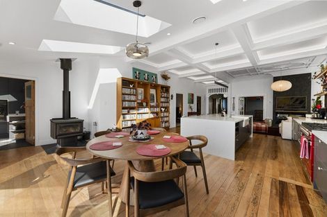 Photo of property in 127 Hargest Crescent, Saint Clair, Dunedin, 9012