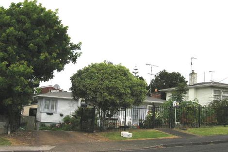 Photo of property in 32 Levesque Street, Birkdale, Auckland, 0626