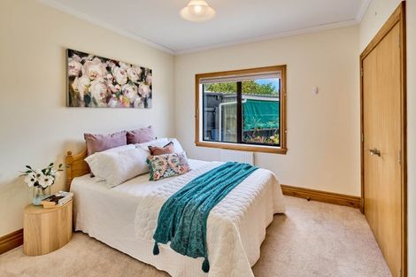 Photo of property in 24a Hautana Square, Woburn, Lower Hutt, 5010