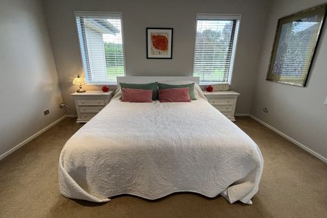 Photo of property in 15 John Paterson Drive, Halswell, Christchurch, 8025