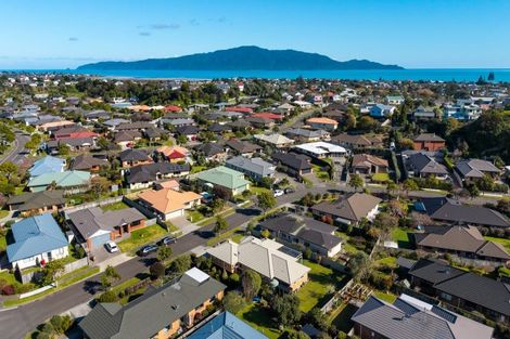 Photo of property in 4 Ashleigh Way, Waikanae Beach, Waikanae, 5036