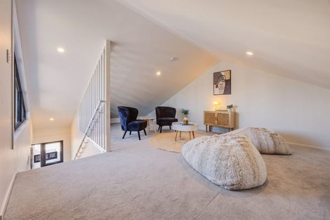 Photo of property in 11 Kaaramuramu Lane, Mangere Bridge, Auckland, 2022