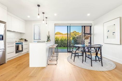 Photo of property in 7c Treasury Place, Onehunga, Auckland, 1061