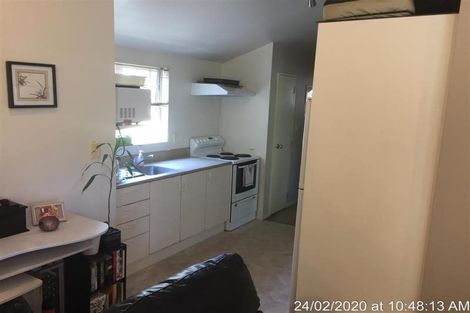 Photo of property in 86b Colwill Road, Massey, Auckland, 0614