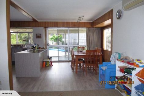Photo of property in 10 Helvetia Drive, Browns Bay, Auckland, 0630