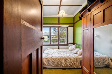 Photo of property in 11 Moeller Street, Taradale, Napier, 4112