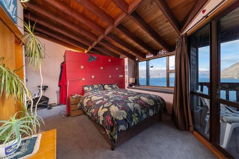 Photo of property in 7b Cameron Place, Fernhill, Queenstown, 9300