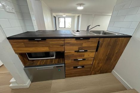 Photo of property in 19 Ferry Parade, Herald Island, Auckland, 0618