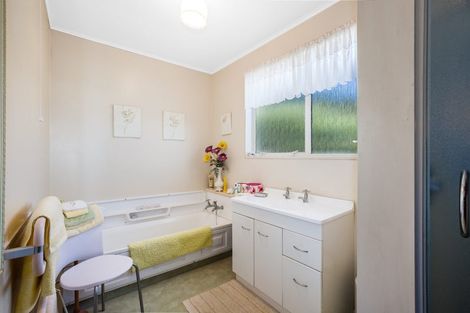Photo of property in 425 Muritai Road, Eastbourne, Lower Hutt, 5013