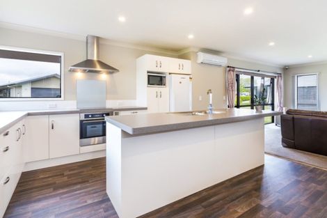 Photo of property in 16 Noumea Drive, Rangatira Park, Taupo, 3330