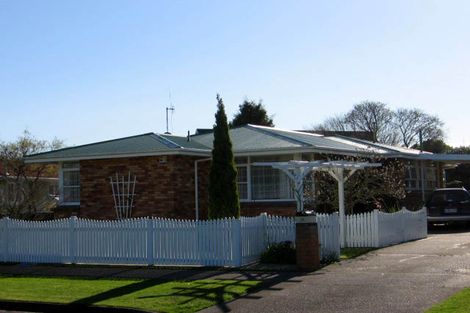 Photo of property in 93 Dittmer Drive, West End, Palmerston North, 4412