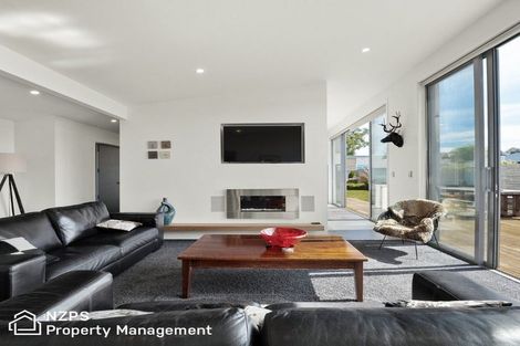 Photo of property in 21 Awa Toru Drive, Fairfield, Dunedin, 9018