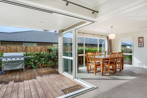 Photo of property in 37 Capriana Drive, Karaka, Papakura, 2113