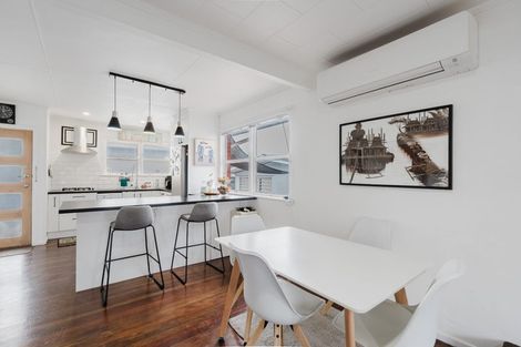 Photo of property in 4 Bremridge Place, Melville, Hamilton, 3206