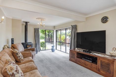 Photo of property in 57 Kapanui Road, Waikanae, 5036