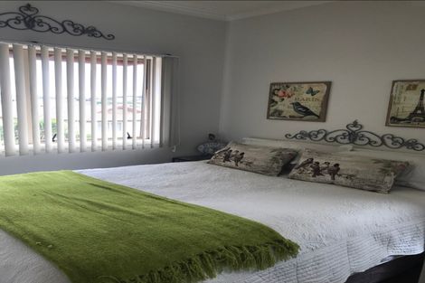 Photo of property in 36 Trimaran Drive, Gulf Harbour, Whangaparaoa, 0930