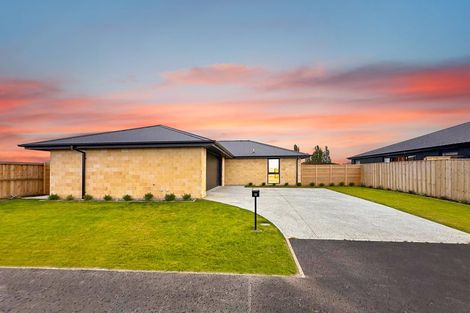 Photo of property in 52 Strowan Avenue, Elgin, 7700