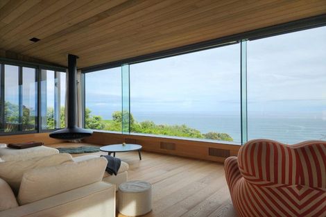 Photo of property in 20 Washer Road, Omata, New Plymouth, 4374