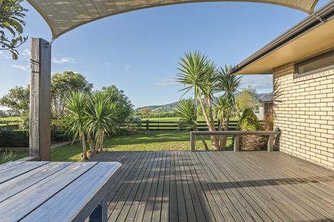 Photo of property in 37 Upper Pitone Road, Pitone, New Plymouth, 4374