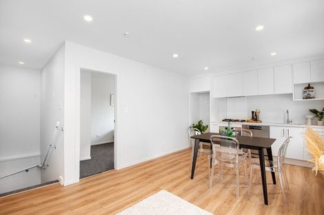 Photo of property in 6a Grays Road, Plimmerton, Porirua, 5026