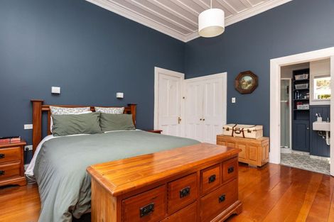 Photo of property in 2 Aerodrome Road, Dannevirke, 4972